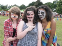 Courtney, Sadie and Clareiss show off some interesting face painting(1)